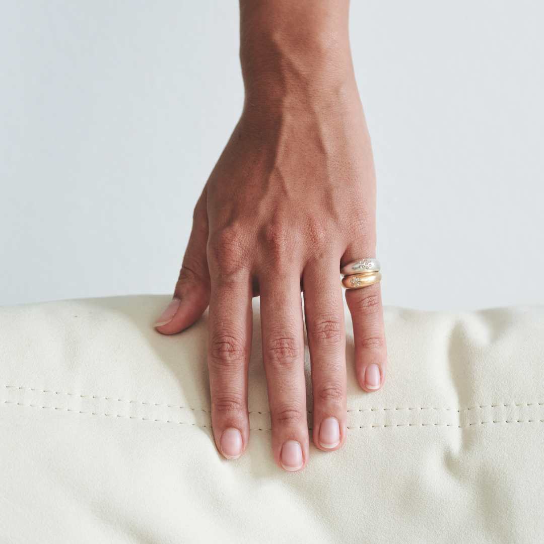 Champagne Siglum Ring