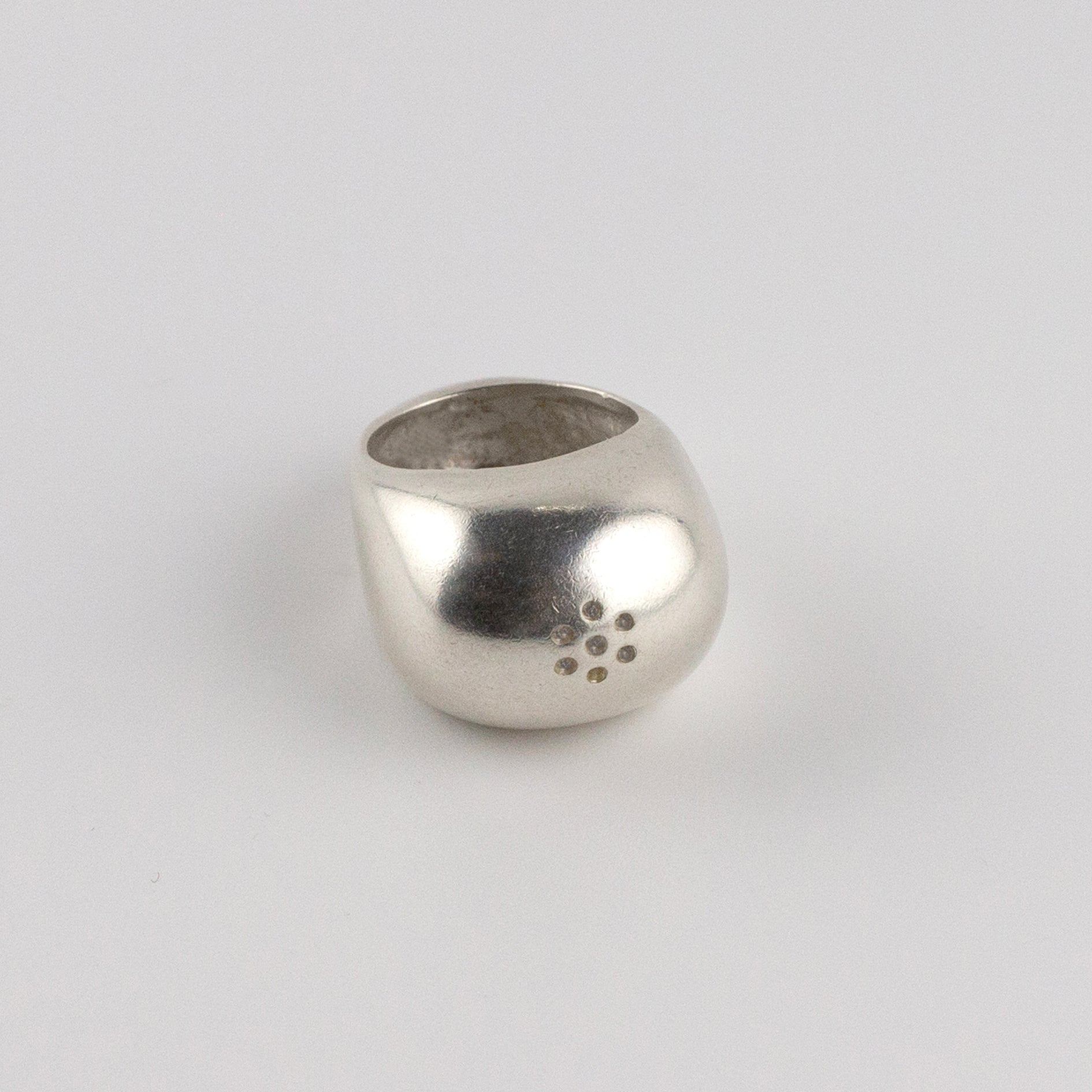 Salt Shaker Ring