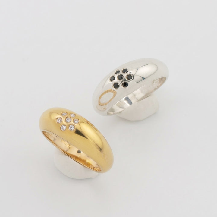 Gold Siglum Ring