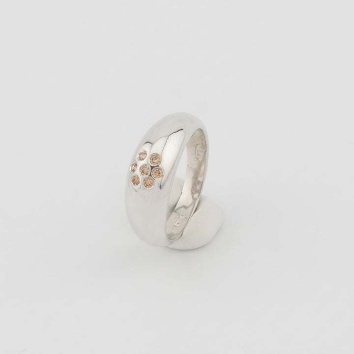 Champagne Siglum Ring