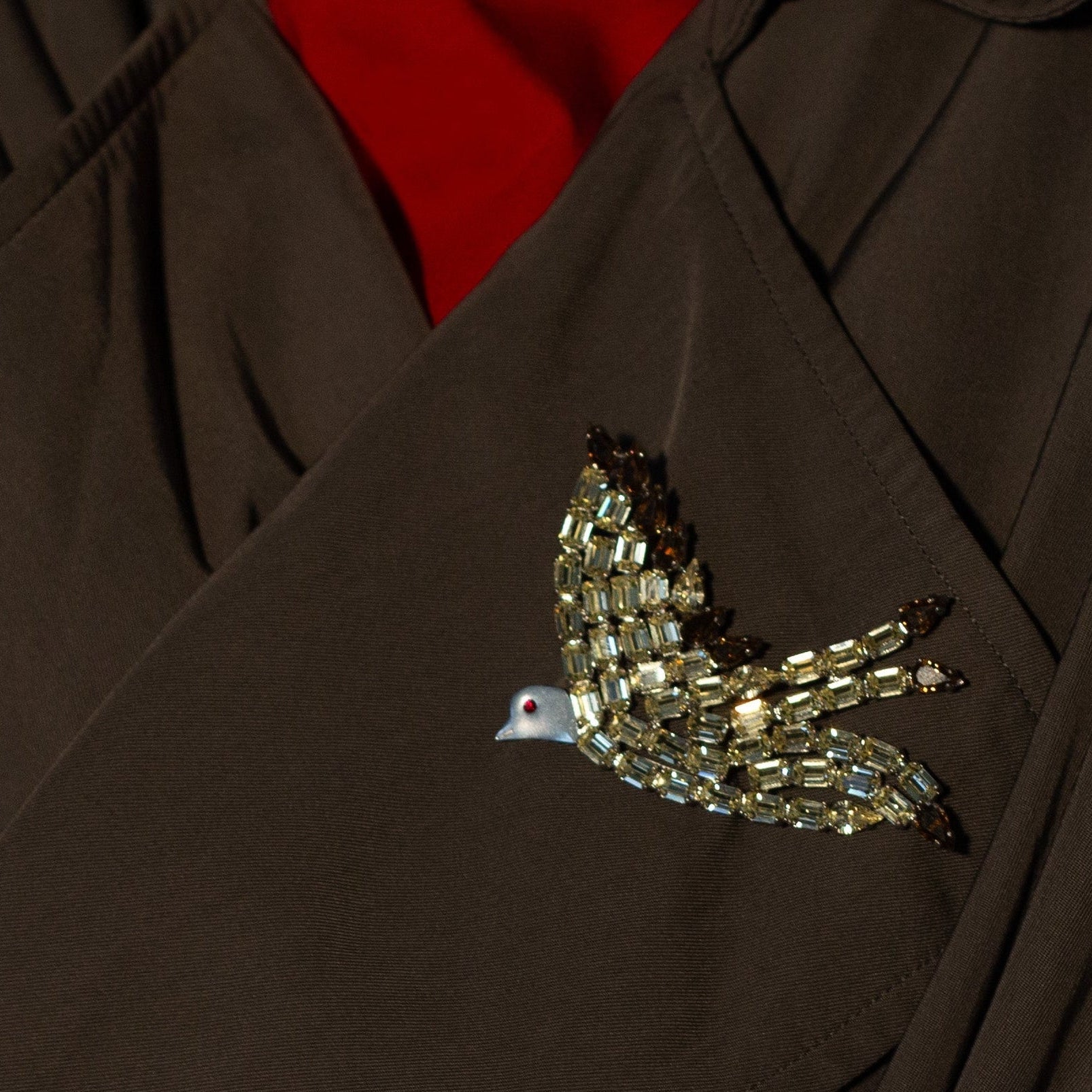 Jonquil Dove Brooch
