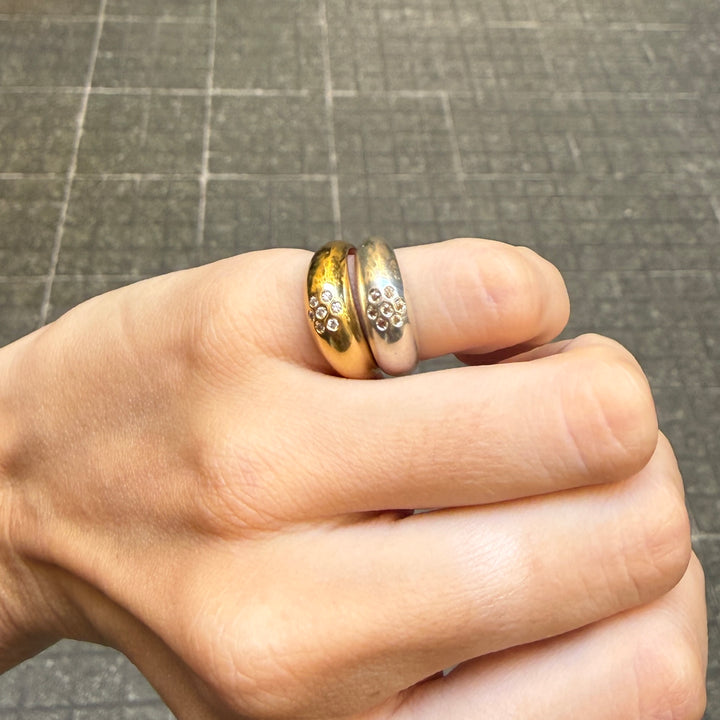 Champagne Siglum Ring