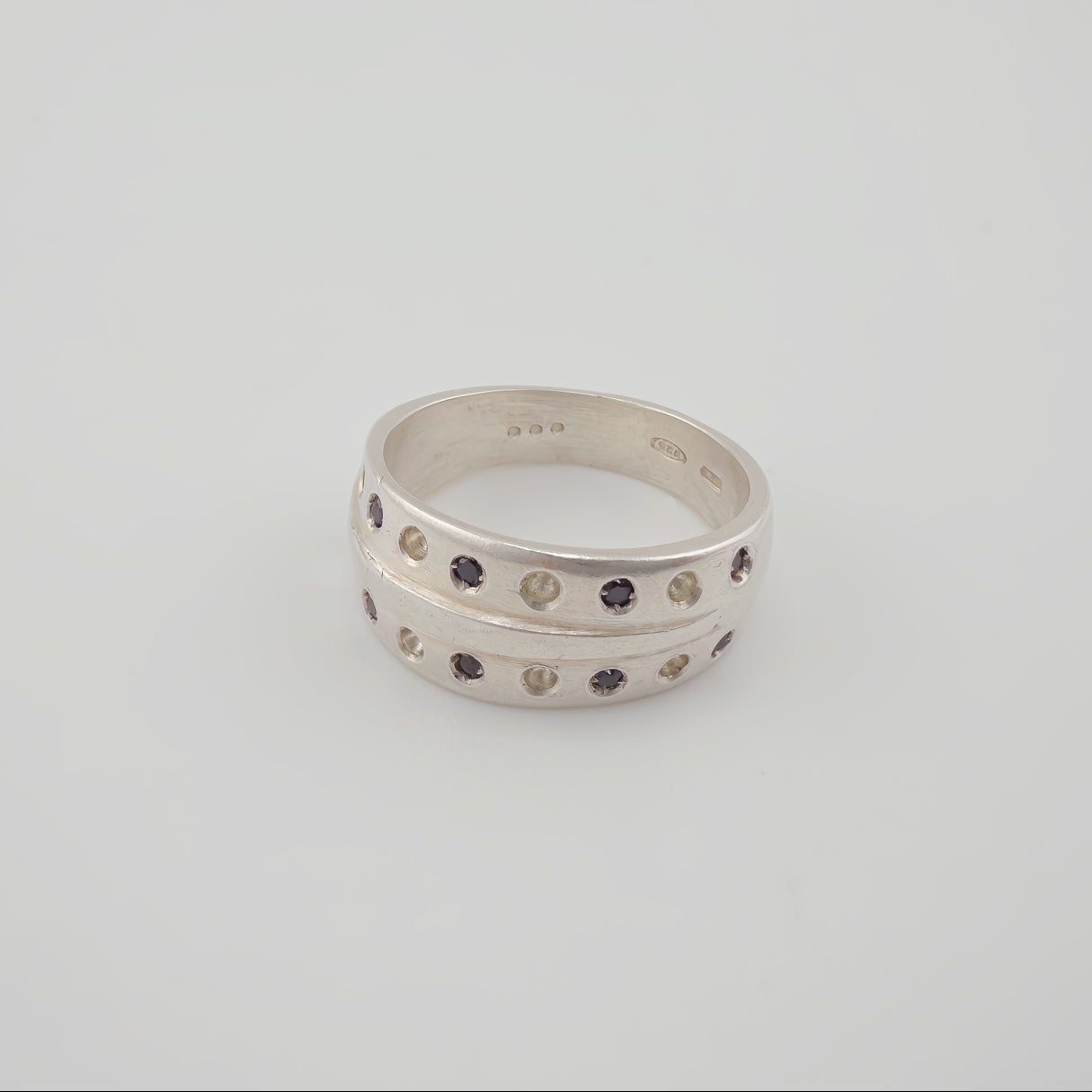 CORE Ring w/ Alternating Stones